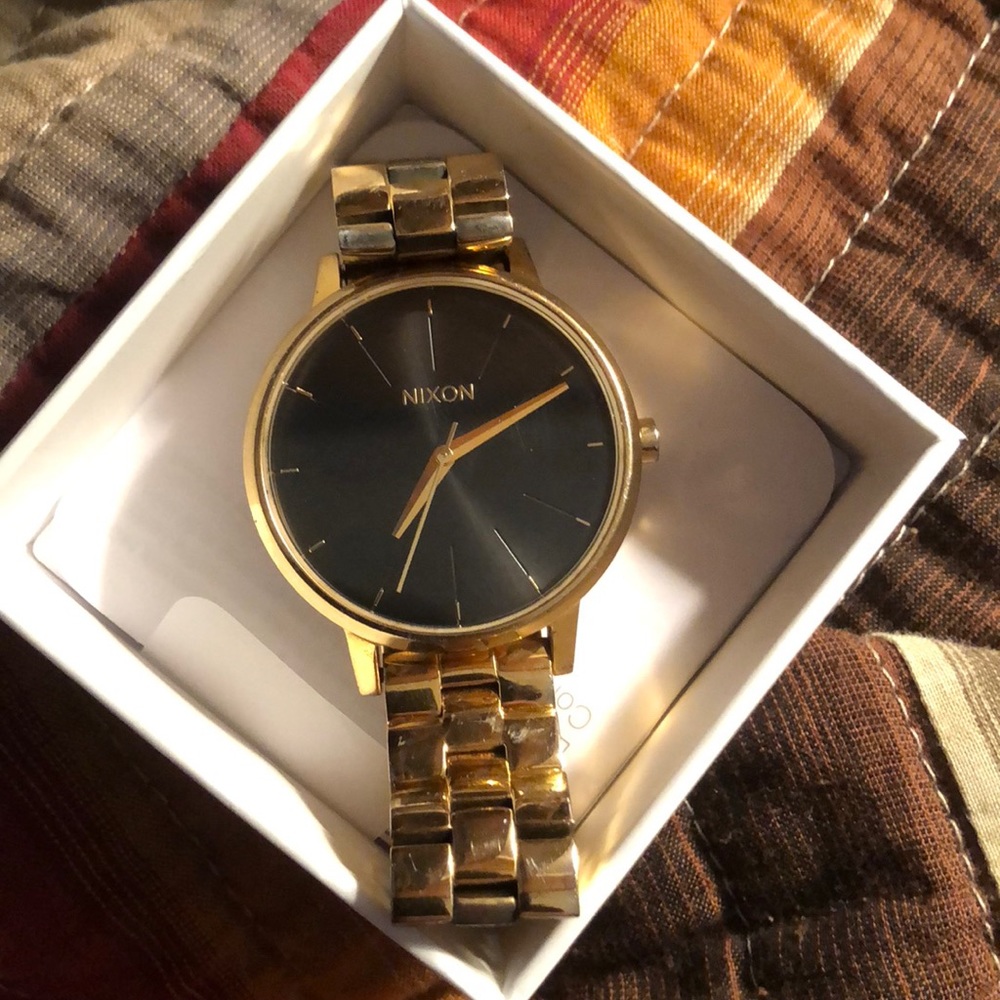 Nixon watch